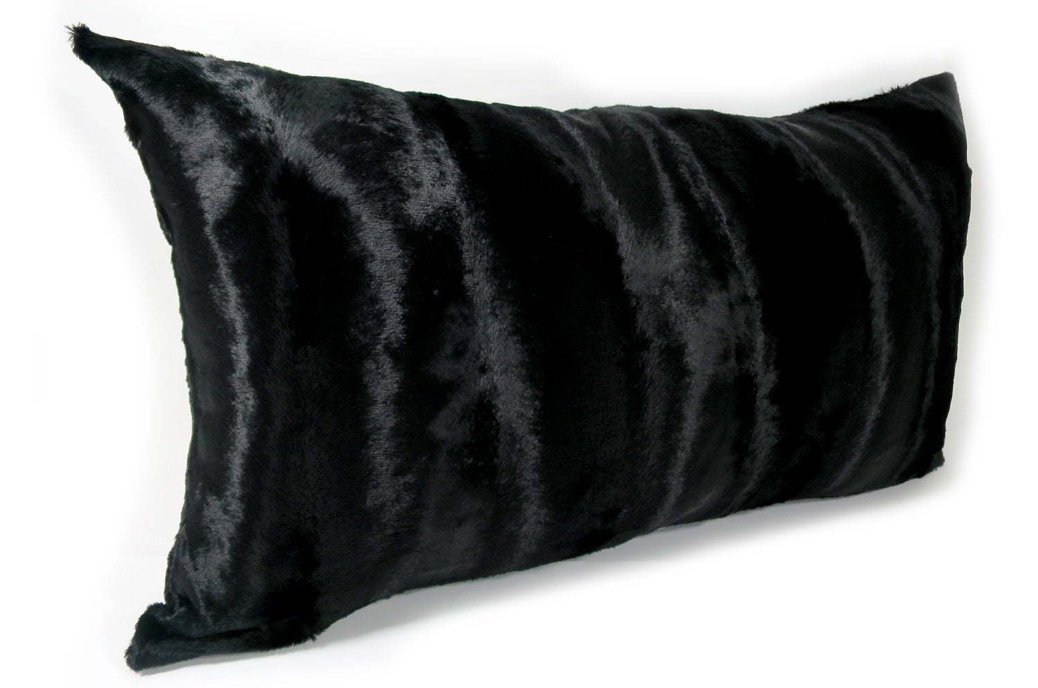 The Wolf 至極の手触りエコファークッションカバー ブラック 65×35cm 中材付 - HOUSE OF JAPAN Shop