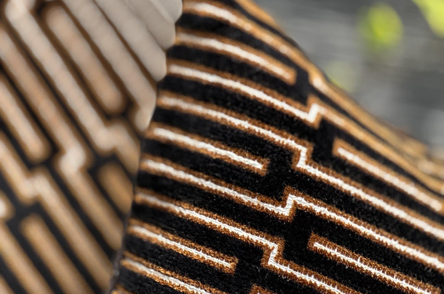 The Zanzibar ザンジバル ジャガード ベルベット クッションカバー 45×45cm - HOUSE OF JAPAN Shop