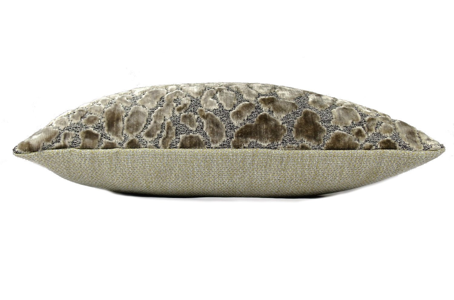 The ZINC OCELOT シャイニーグレージュ ベルベットクッション 50×30cm 中材付 - HOUSE OF JAPAN Shop