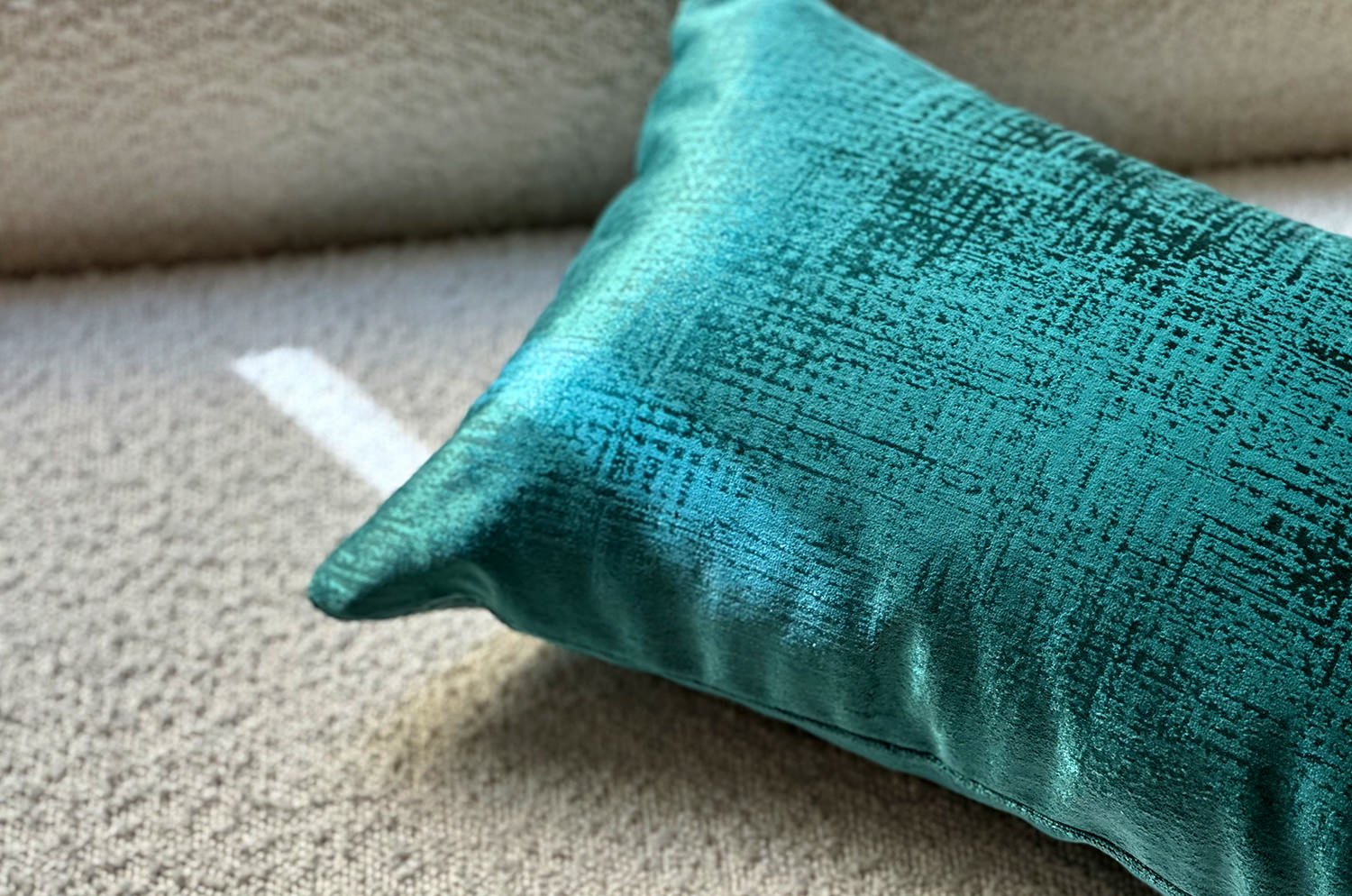 空間が一瞬で整う3点コーディネートセット！【海外テキスタイルが魅せる、ピーコックグリーン】(中材付) - HOUSE OF JAPAN Shop