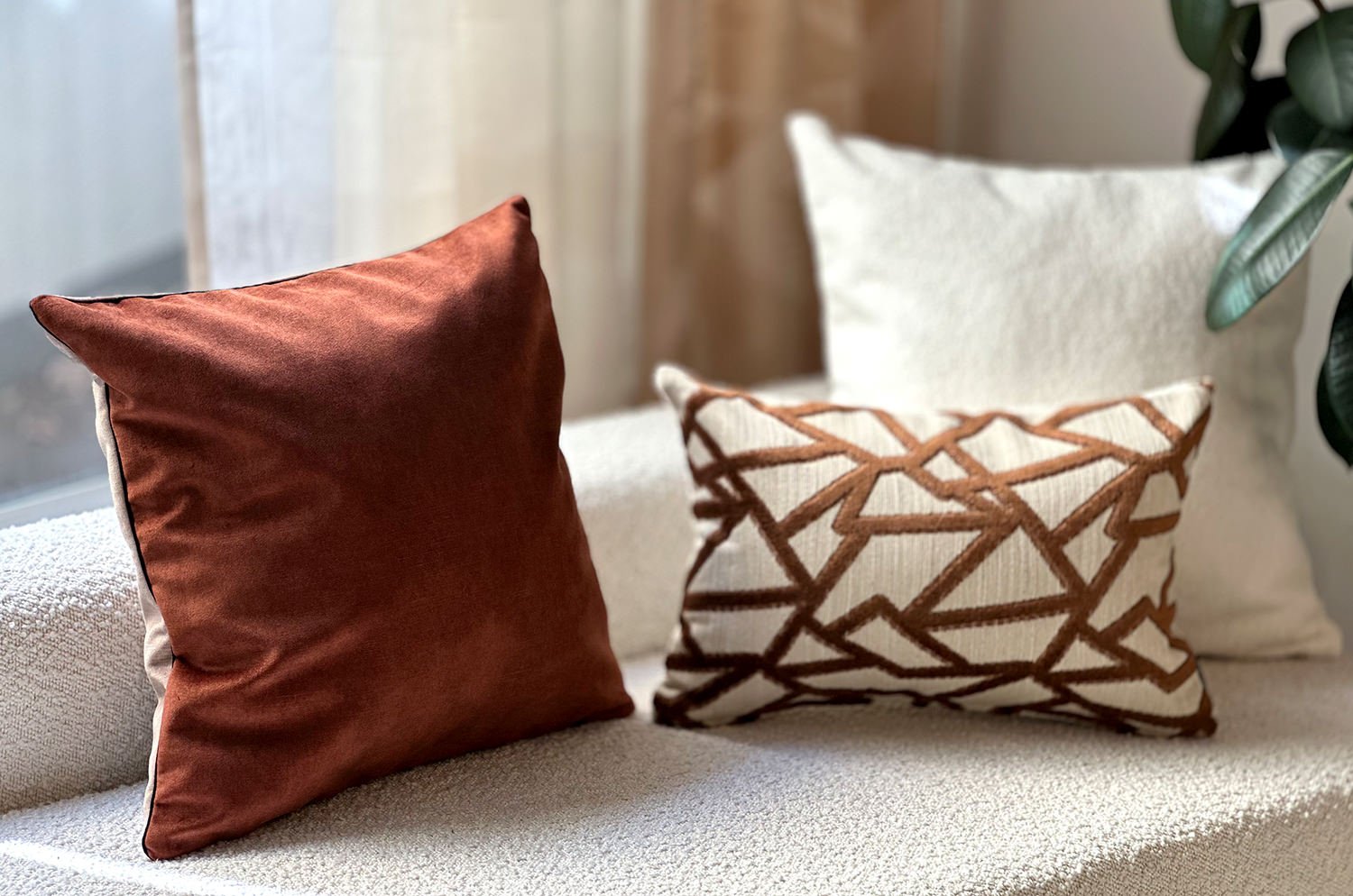 空間が一瞬で整う3点コーディネートセット！【チョコレートブラウンで整う、上質なぬくもり】(中材付) - HOUSE OF JAPAN Shop