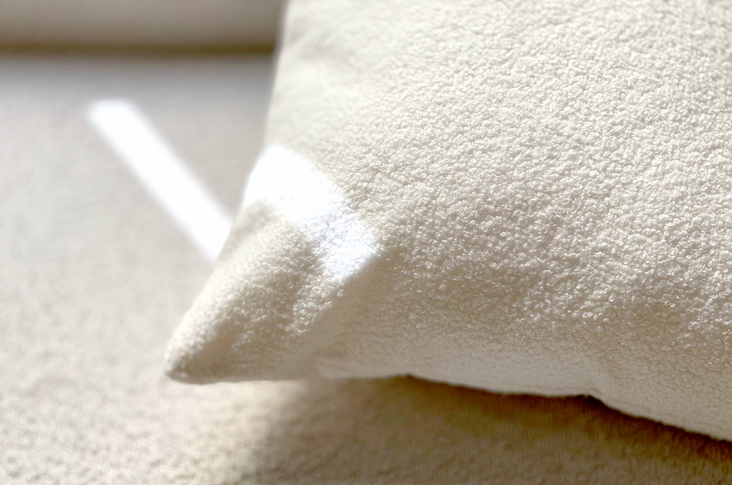 空間が一瞬で整う3点コーディネートセット！【ホテルライク 。大人のブロンズカラーミックス】(中材付) - HOUSE OF JAPAN Shop