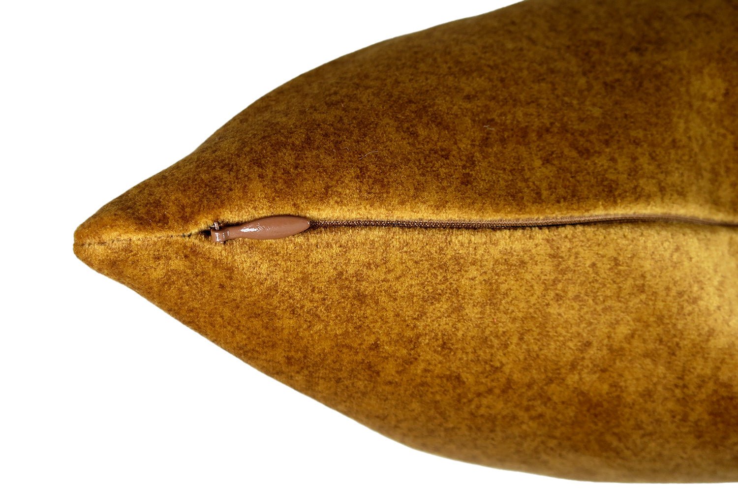 艶やかなベルベット調 撥水機能 ペット対応 クッションカバー(コニャック) 45×30cm 中材付 - HOUSE OF JAPAN Shop