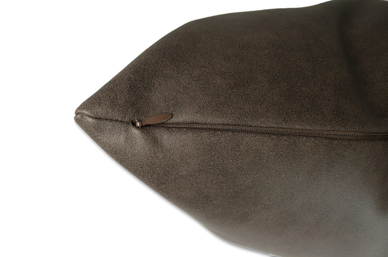 高級感 レザー調 セミマット ウォシャブル クッション (ダークブラウン) 50×30cm 中材付 - HOUSE OF JAPAN Shop