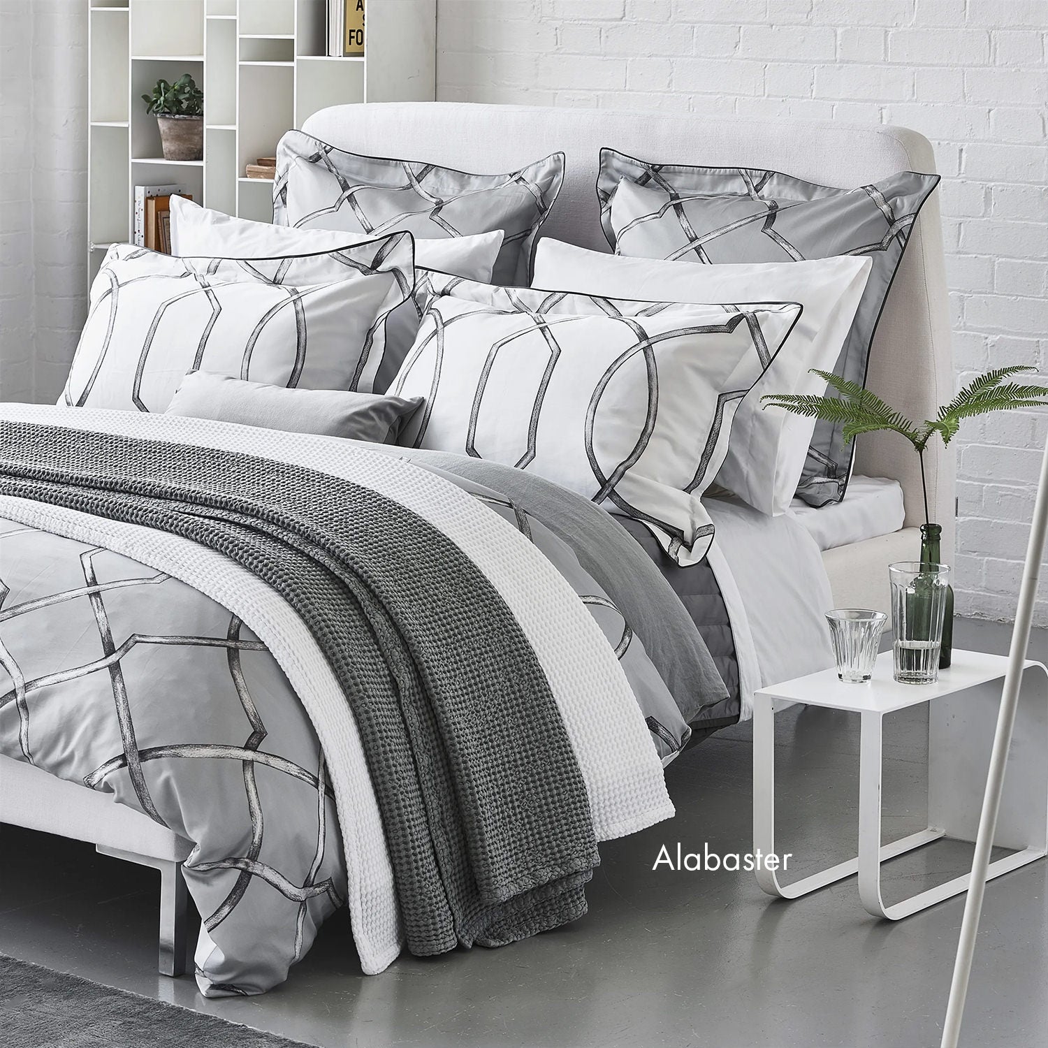 Alba Alabaster Cotton Throw アルバ スロー｜Designers Guild（デザイナーズギルド） - HOUSE OF JAPAN Shop