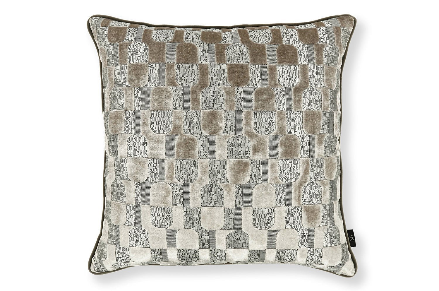 【海外取寄品】BLACK edition(ブラックエディション) Arkose クッション(Pumice) 55x55cm 中材付 - HOUSE OF JAPAN Shop