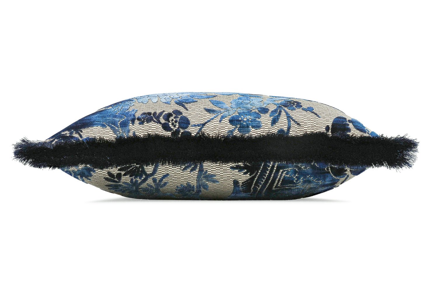 【海外取寄品】BLACK edition(ブラックエディション) Isenzo クッション(Topaz) 55x55cm 中材付 - HOUSE OF JAPAN Shop