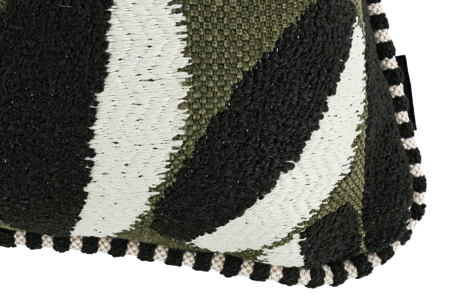 【海外取寄品】BLACK edition(ブラックエディション) Timor Outdoor クッション(Wakame) 55x55cm 中材付 - HOUSE OF JAPAN Shop