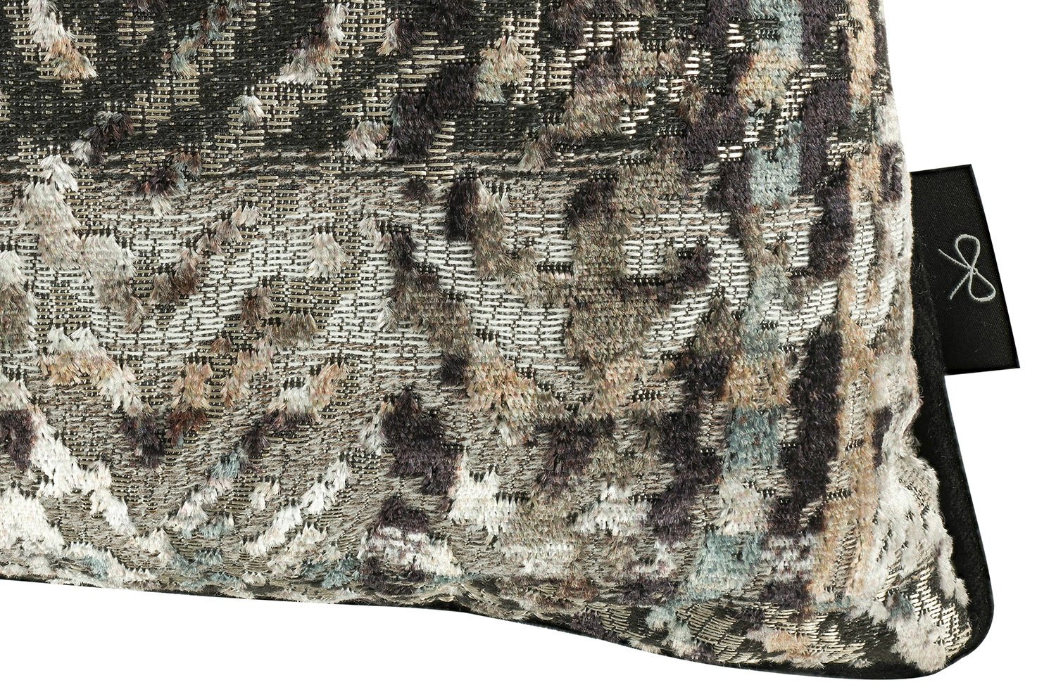 【海外取寄品】BLACK edition(ブラックエディション) Zurana クッション(Oxide) 55x55cm 中材付 - HOUSE OF JAPAN Shop