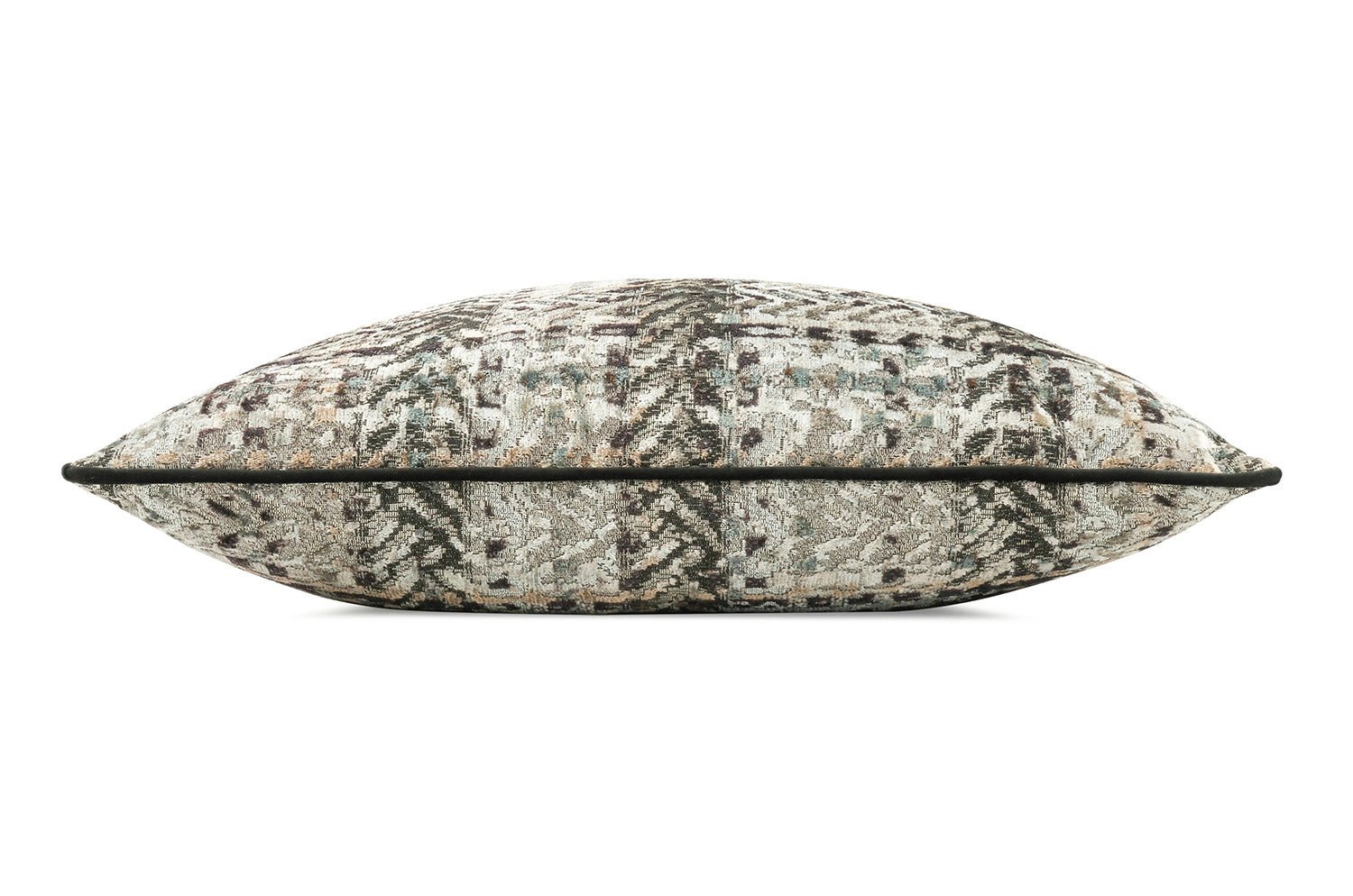 【海外取寄品】BLACK edition(ブラックエディション) Zurana クッション(Oxide) 55x55cm 中材付 - HOUSE OF JAPAN Shop