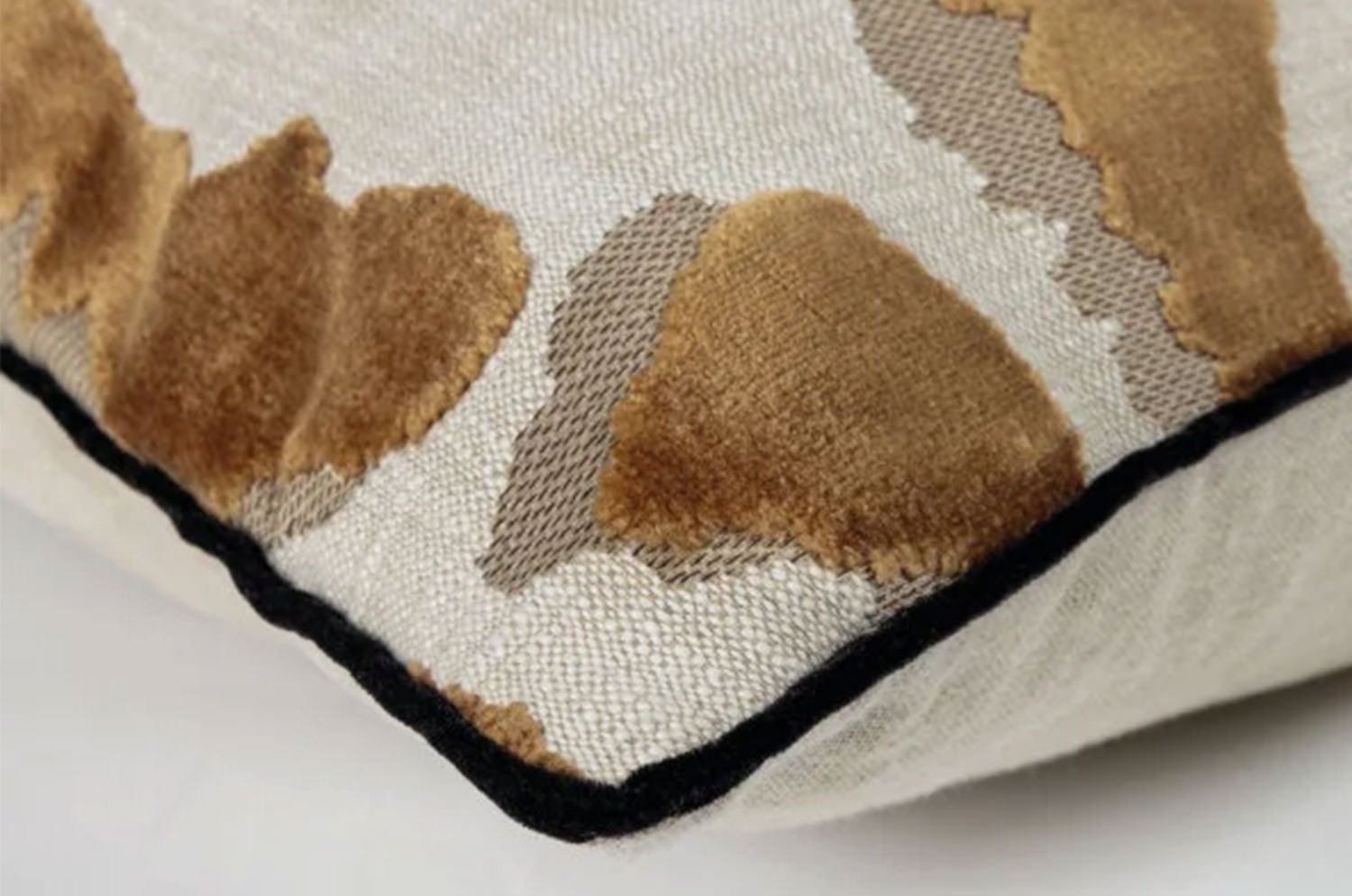 【海外取寄品】CASAMANCE NIMBUS ナンビュス クッションカバー(Fauve) 50×30cm - HOUSE OF JAPAN Shop