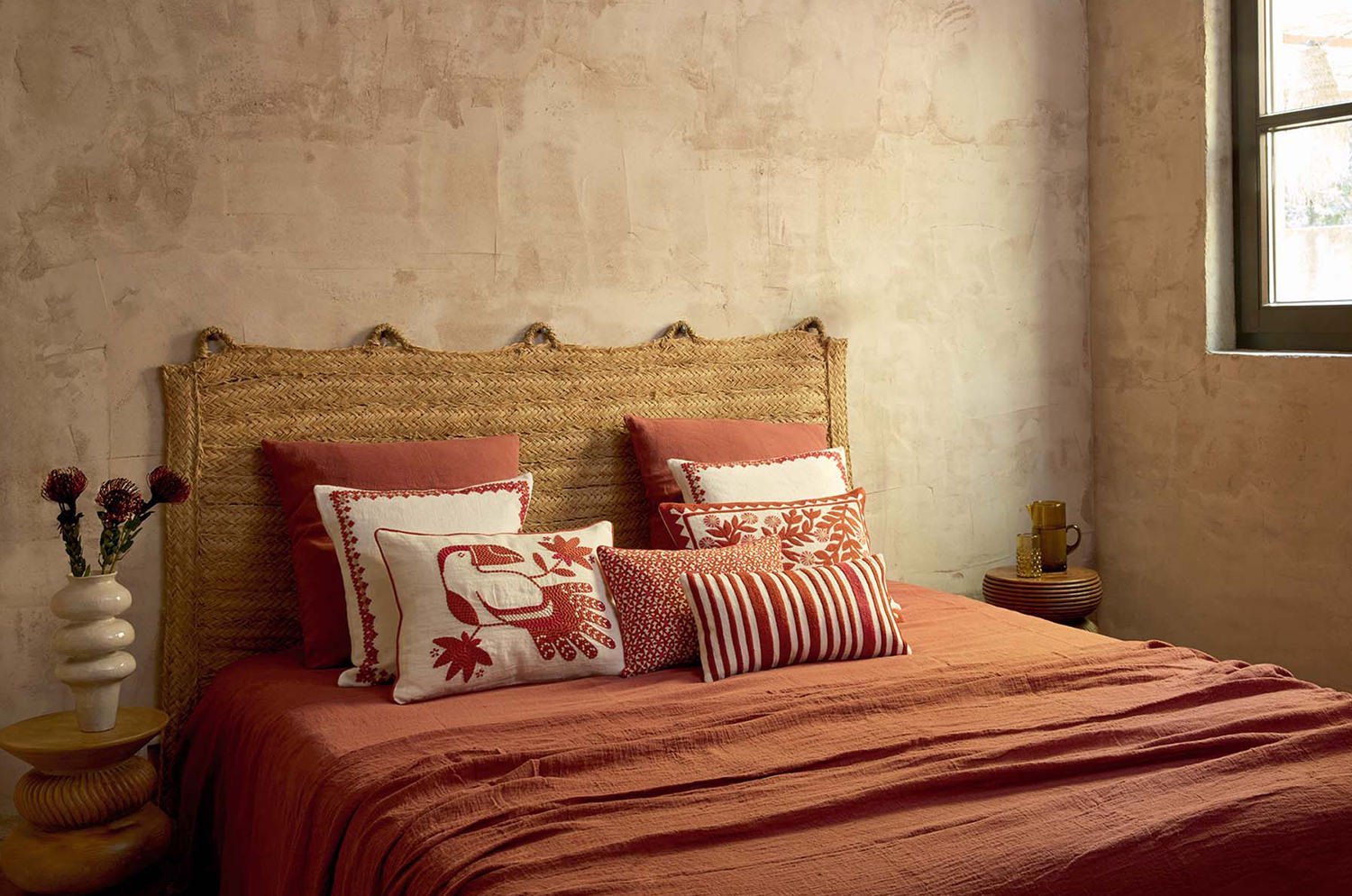 【海外取寄品】ELITIS(エリティス) Canopee クッション(Grenadine) 55x40cm 中材付 - HOUSE OF JAPAN Shop