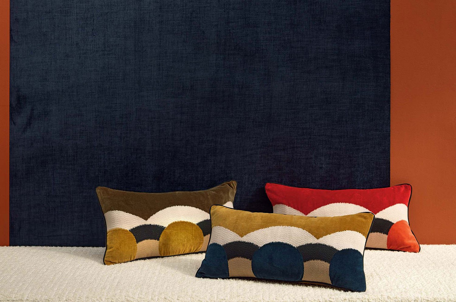 【海外取寄品】ELITIS(エリティス) Celestine クッション(Papaye) 50x25cm 中材付 - HOUSE OF JAPAN Shop