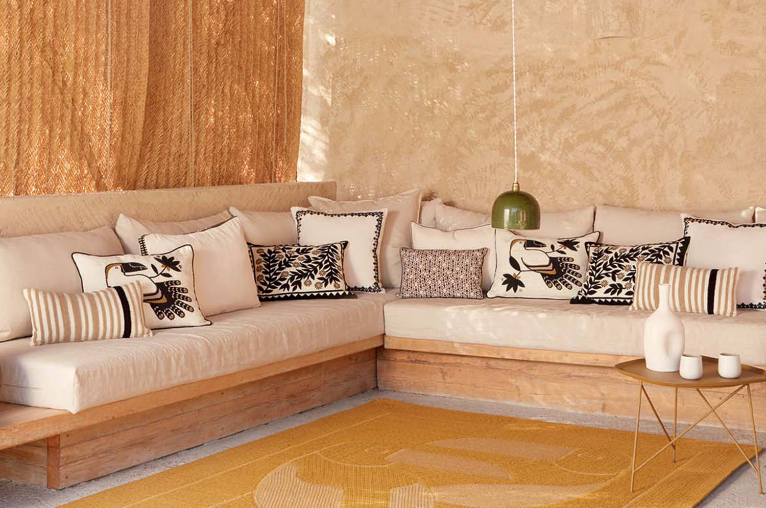 【海外取寄品】ELITIS(エリティス) Maya クッション(Réglisse) 50x50cm 中材付 - HOUSE OF JAPAN Shop