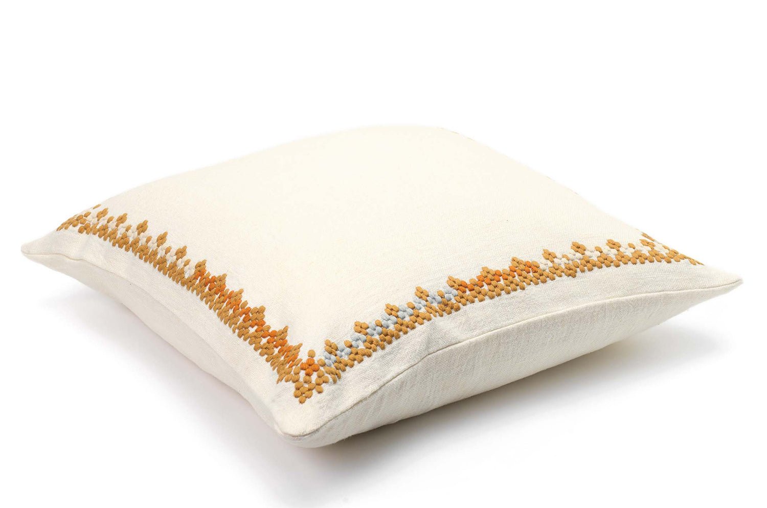 【海外取寄品】ELITIS(エリティス) Maya クッション(Safran) 50x50cm 中材付 - HOUSE OF JAPAN Shop