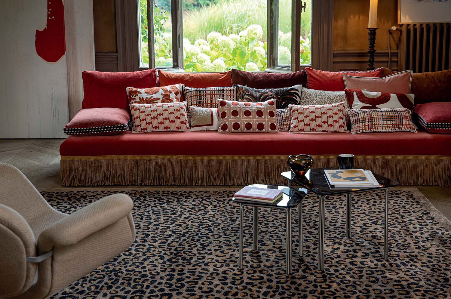 【海外取寄品】ELITIS(エリティス) Nirvana クッション(Rouge vernis) 55x40cm 中材付 - HOUSE OF JAPAN Shop