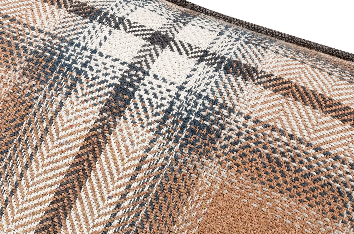 【海外取寄品】ROMO(ロモ) Elburyクッション(Ginger) 50x50cm 中材付 - HOUSE OF JAPAN Shop