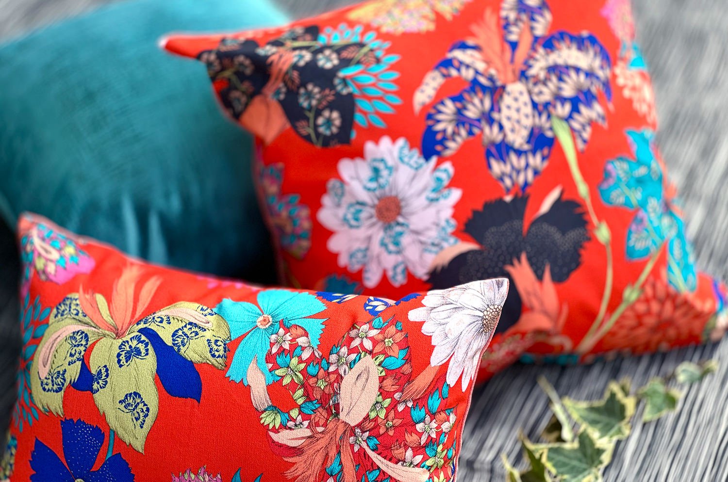 The French cotton コットン100% French＆Italian キモノフラワー クッション 45×30cm 中材付 - HOUSE OF JAPAN Shop