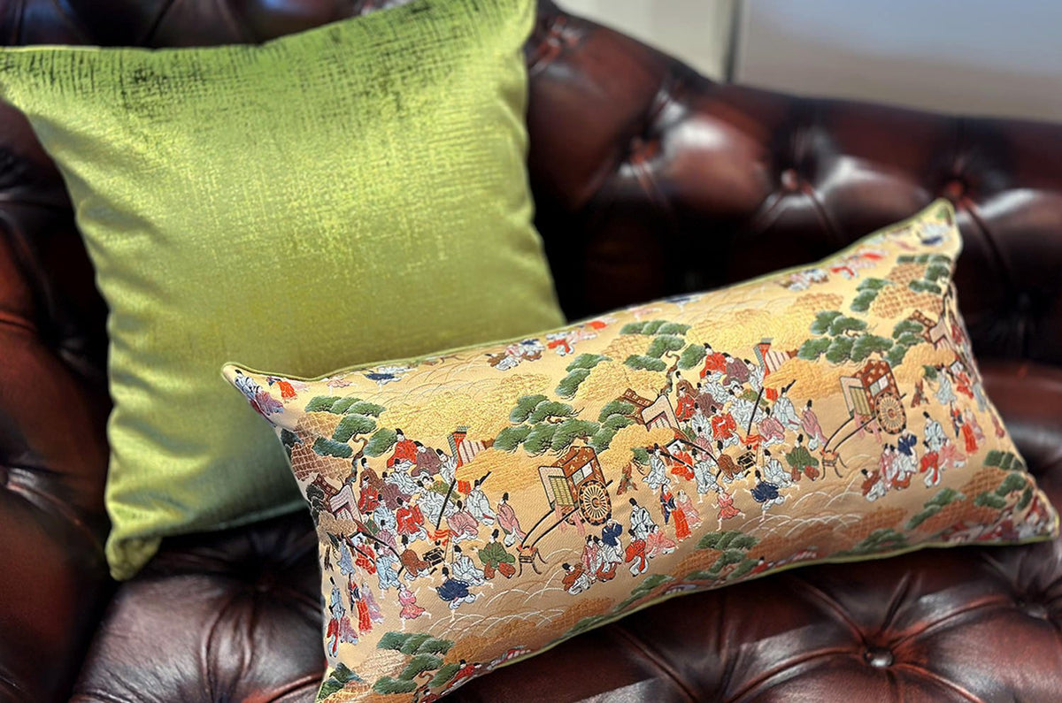 The Kyoto GOSHOGURUMA 平安御所車 西陣織クッション 60×30cm 中材付 - HOUSE OF JAPAN Shop