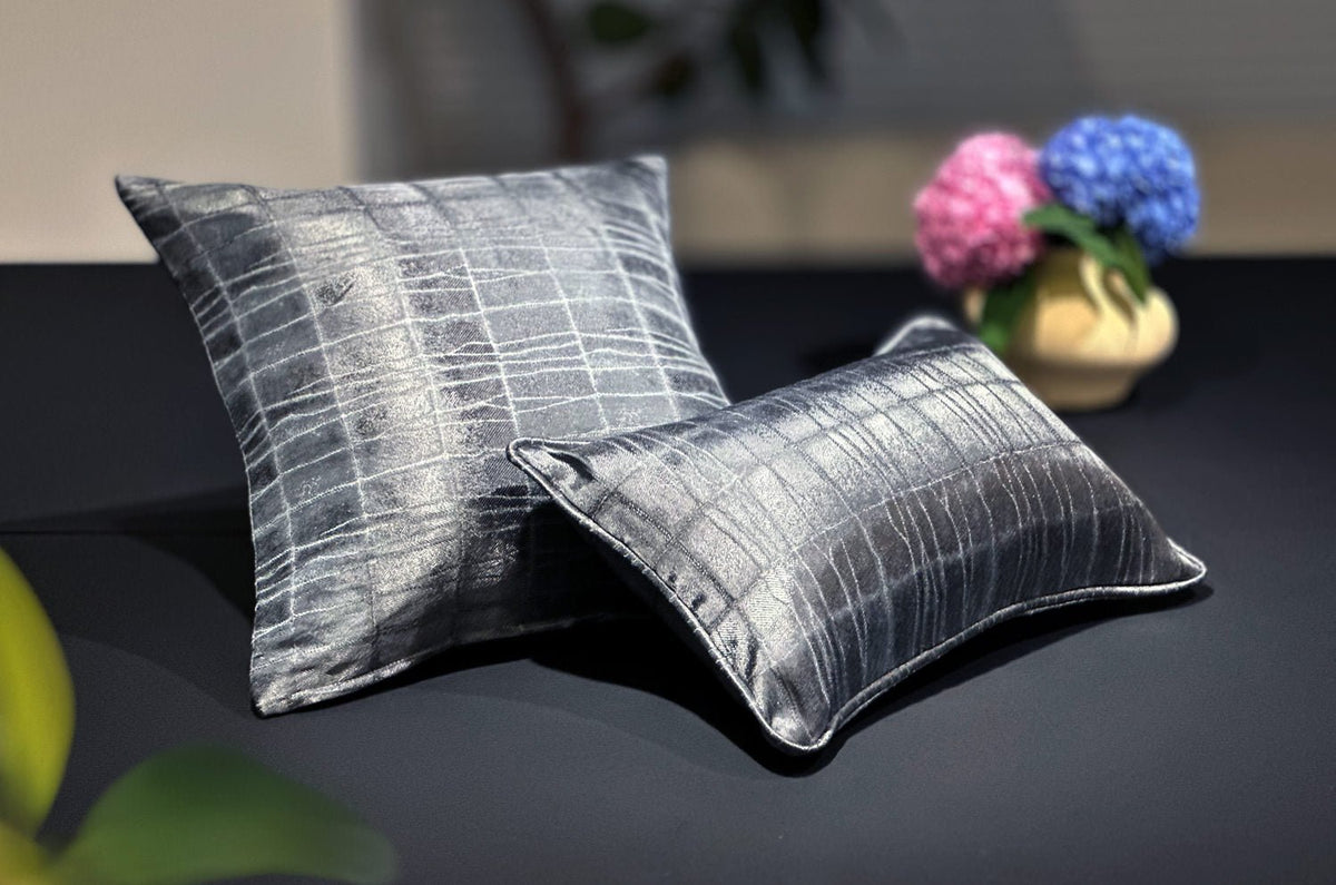 The LISBON SMOKED GREY アルマーニカーザ リスボン ジャカードクッション(スモーククローム) 45×30cm 中材付 - HOUSE OF JAPAN Shop