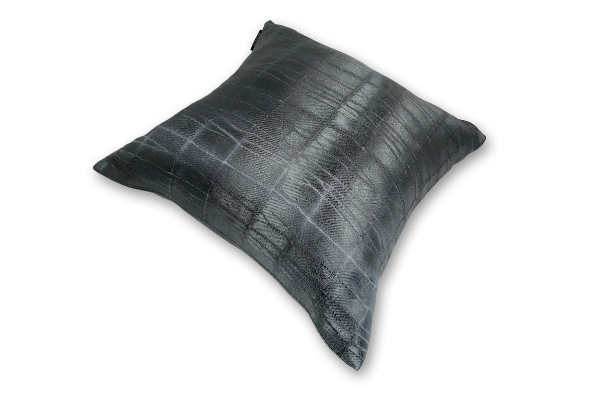 The LISBON SMOKED GREY アルマーニカーザ リスボン ジャカードクッションカバー(スモーククローム) 45×45cm - HOUSE OF JAPAN Shop