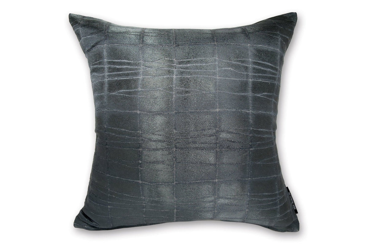 The LISBON SMOKED GREY アルマーニカーザ リスボン ジャカードクッションカバー(スモーククローム) 45×45cm - HOUSE OF JAPAN Shop