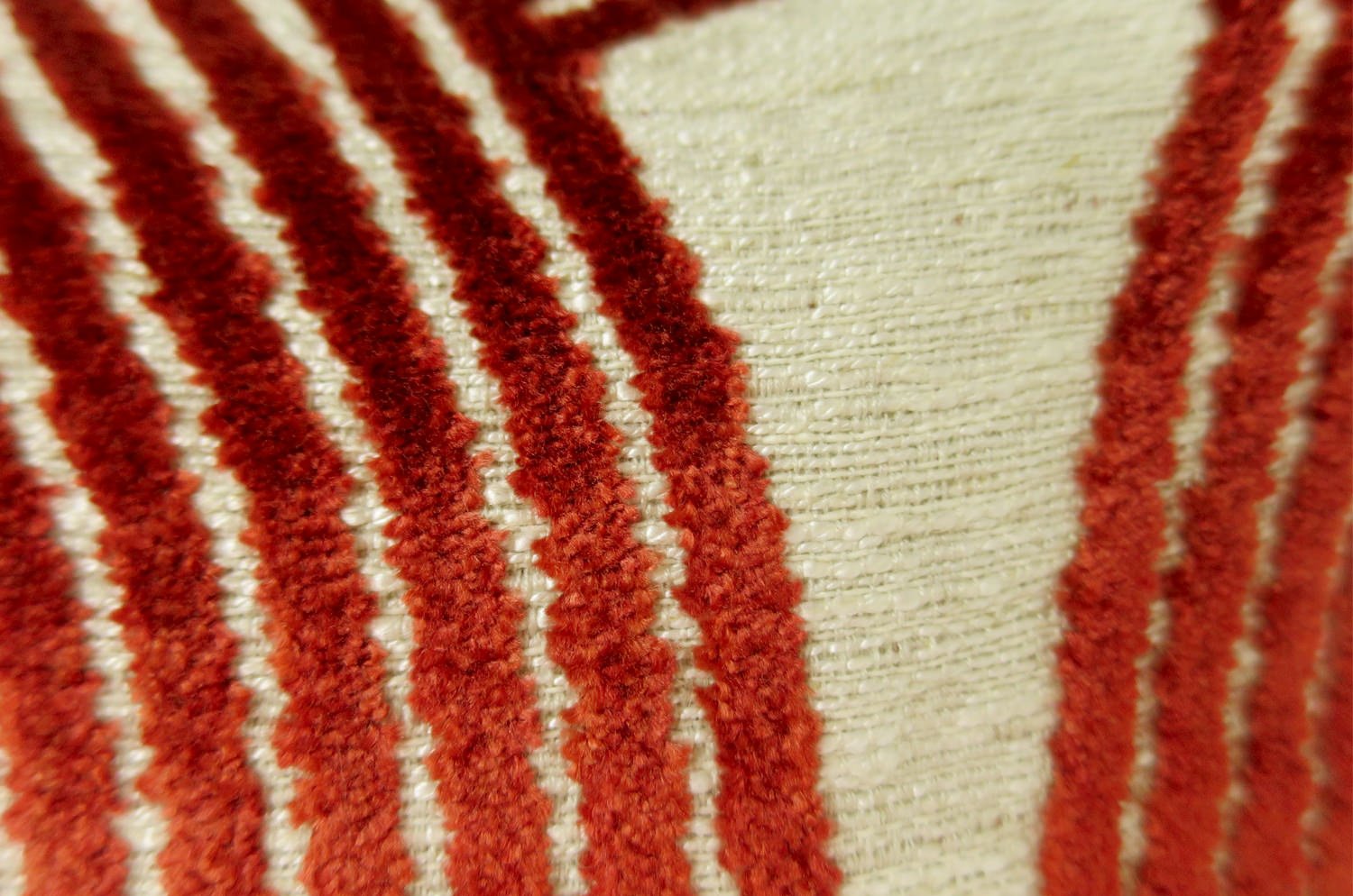 ムートン クッション LOVE 45×30cm ホワイト 白 ハンドメイド