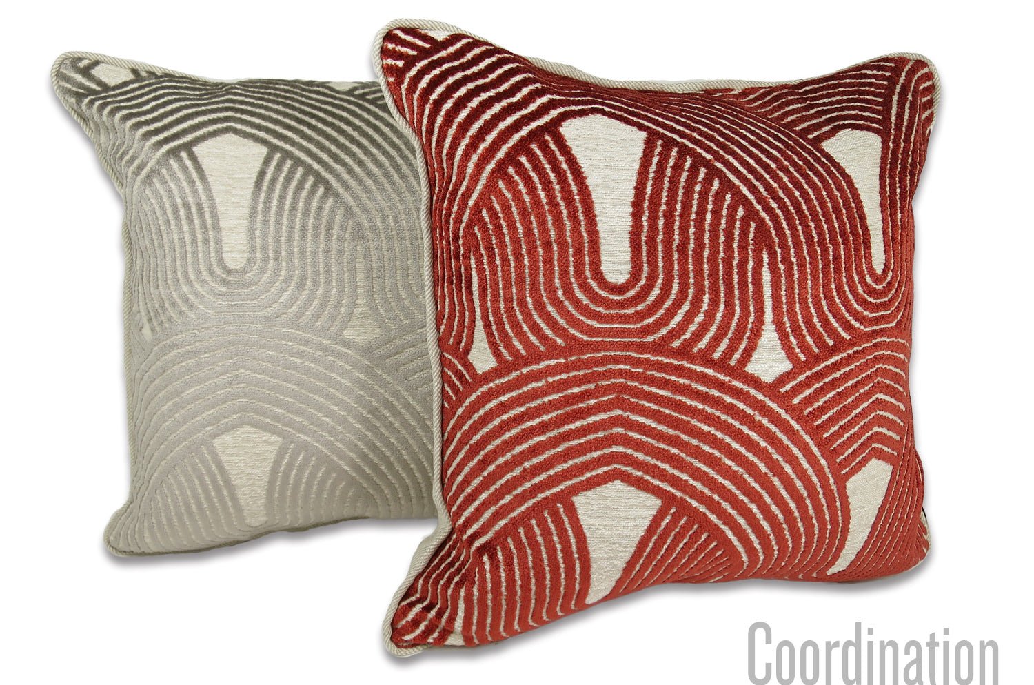 アルマーニカーザ エレバン パイピング 横長 クッション ルビー