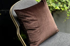 The NUAGE VELOURS ニュアージュ ベルベット クッションカバー Brun foncé(ブランフォンセ)焦茶色 45×45cm - HOUSE OF JAPAN Shop