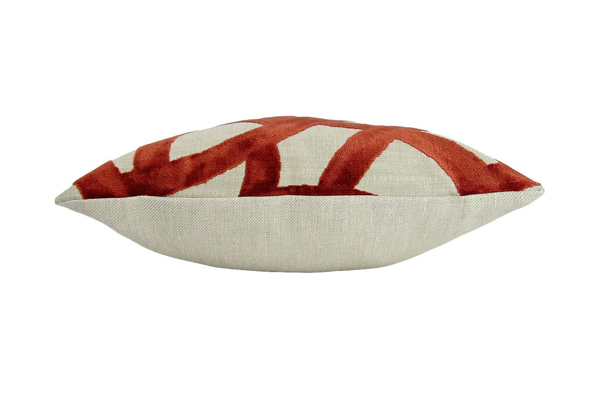 The ORBIT オービット イギリス製コットン混ジャガード×リネン クッションカバー Claret(クラレットレッド) 45×45cm - HOUSE OF JAPAN Shop