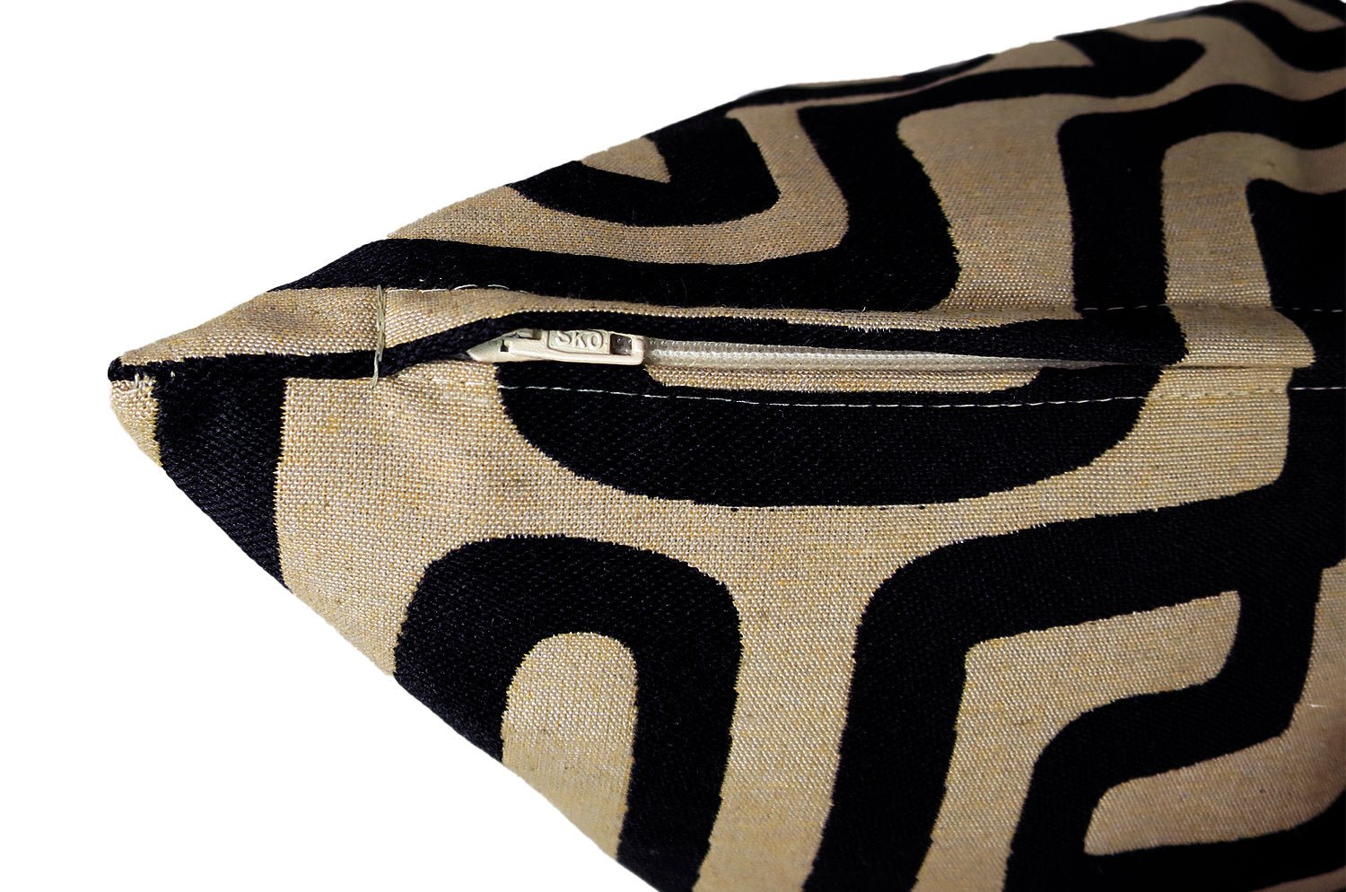 The Organic Maze 迷路柄 スタイルジャガード クッション 45×30cm 中材付 - HOUSE OF JAPAN Shop