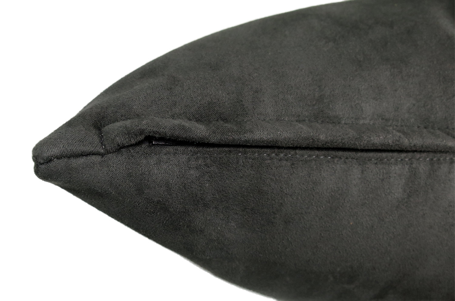 The Pet Luxe Suede ペットと暮らす 洗える高級スエード調クッションカバー(ダークグレー) 50×50cm - HOUSE OF JAPAN Shop