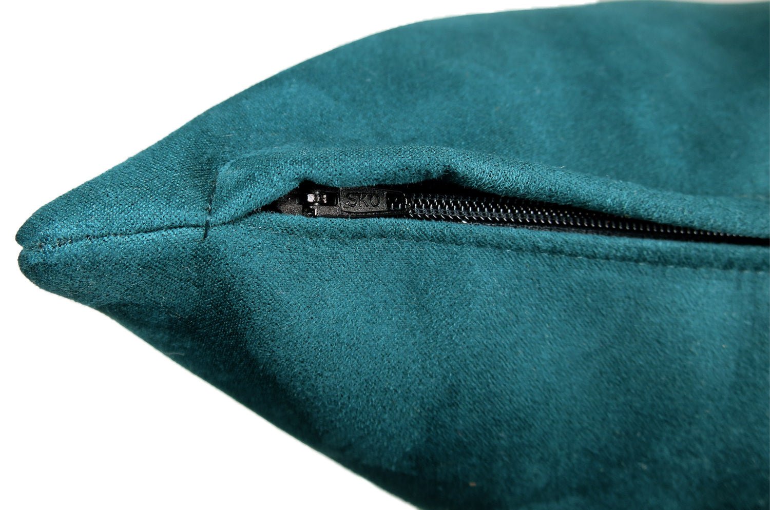 The Pet Luxe Suede ペットと暮らす 洗える高級スエード調クッションカバー(グリーン) 50×50cm - HOUSE OF JAPAN Shop