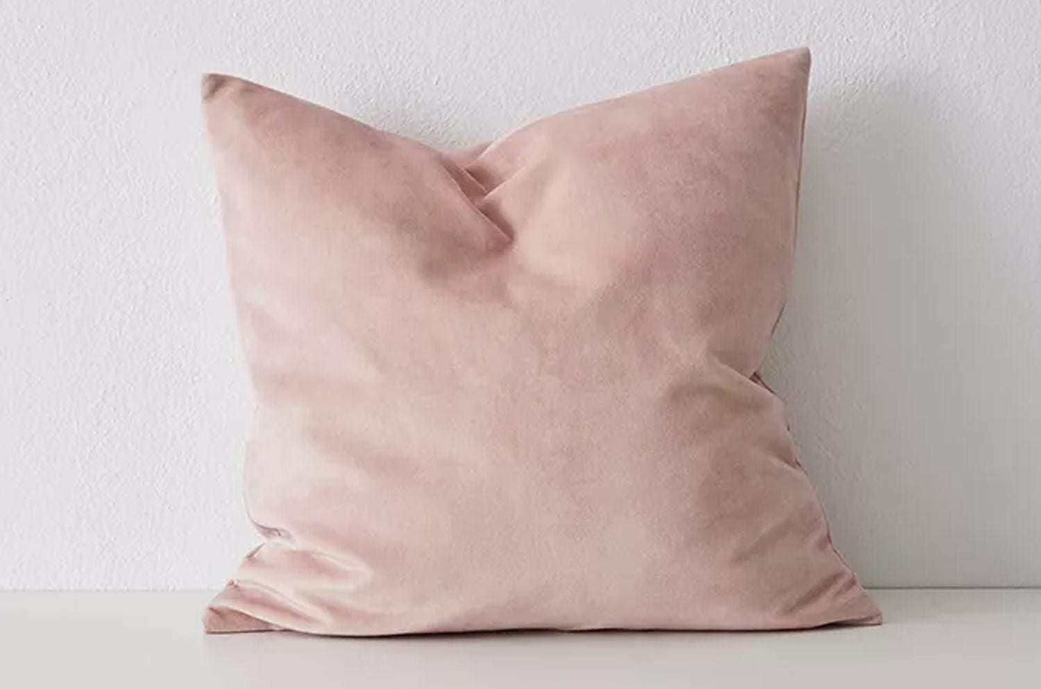 The PrintedVelvet プリントベルベット クッションカバー (Baby Pink) 50×50cm - HOUSE OF JAPAN Shop