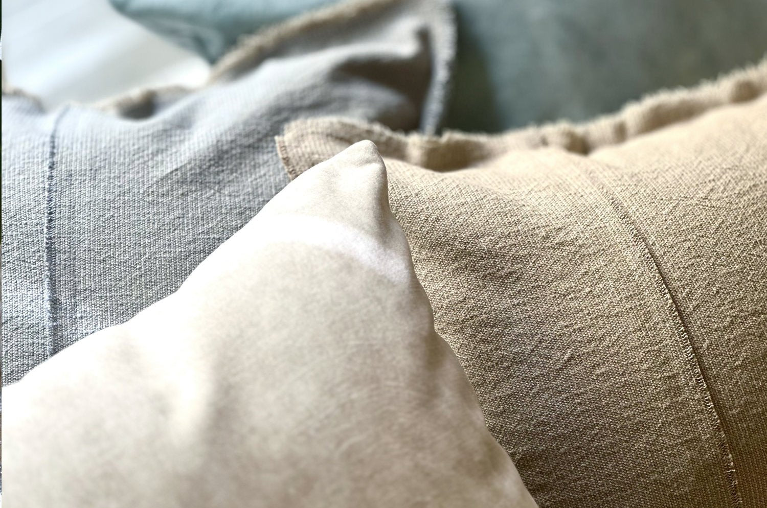 The Pure Fringe 自然素材フリンジ付きクッション リネン&コットン (Natural) 60×40cm 中材付 - HOUSE OF JAPAN Shop