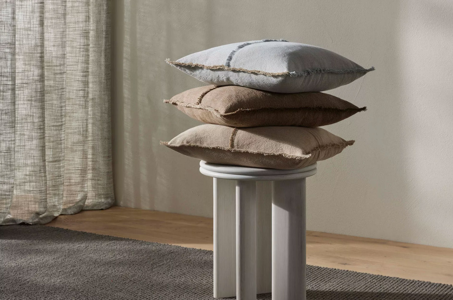 The Pure Fringe 自然素材フリンジ付きクッションカバー リネン&コットン (PaleBlueGray) 50×50cm - HOUSE OF JAPAN Shop