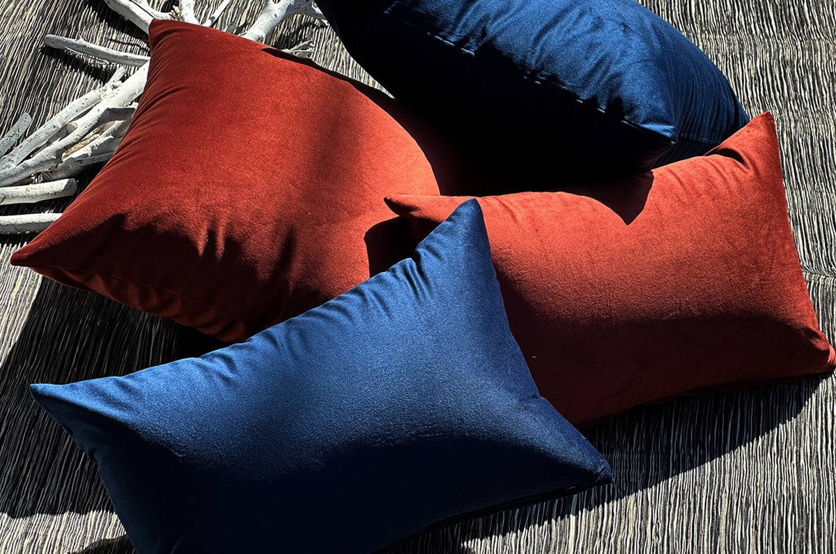 The Soft Velvet ソフトベルベット クッション Imperial Navy(インペリアルネイビー) 45×30cm 中材付 - HOUSE OF JAPAN Shop