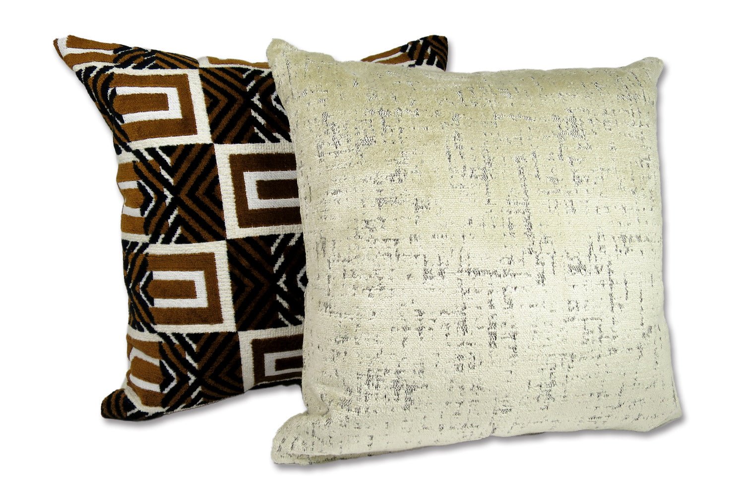 The SPHINX スフィンクス フレンチデザインベルベット クッションカバー (ライトグレージュ) 45×45cm - HOUSE OF JAPAN Shop