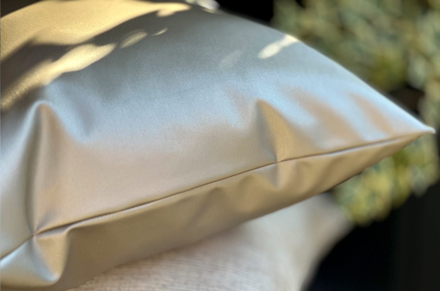 The TUCSON アルマーニカーザ ツーソン クッション 45×30cm 中材付 - HOUSE OF JAPAN Shop