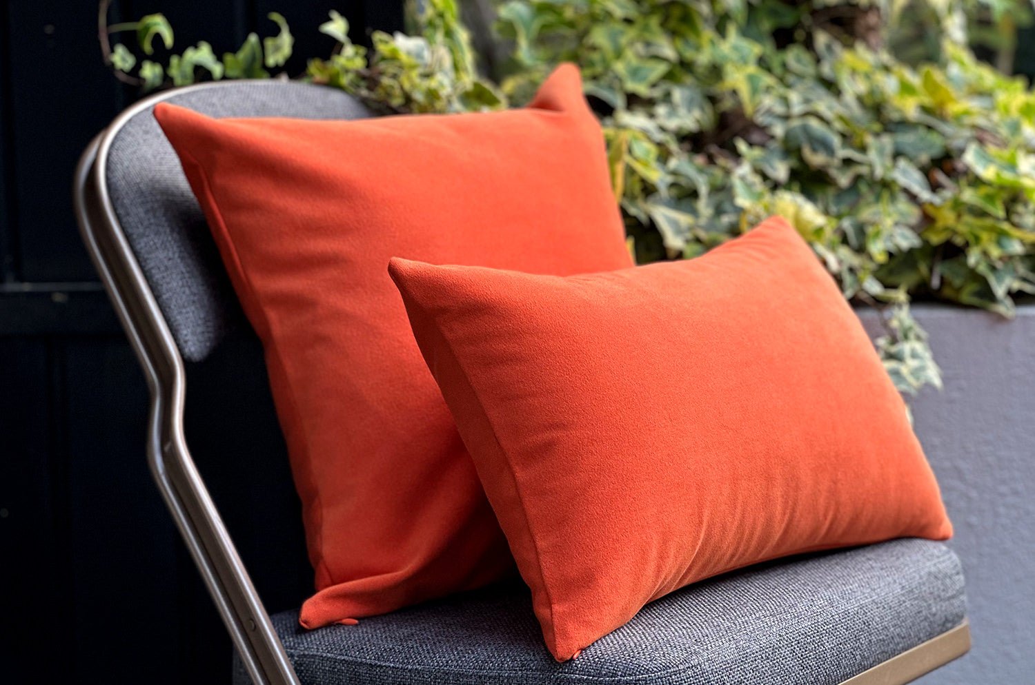 The Ultrasuede ウルトラスエード®︎HP クッション (オレンジ) 45×30cm 中材付 - HOUSE OF JAPAN Shop