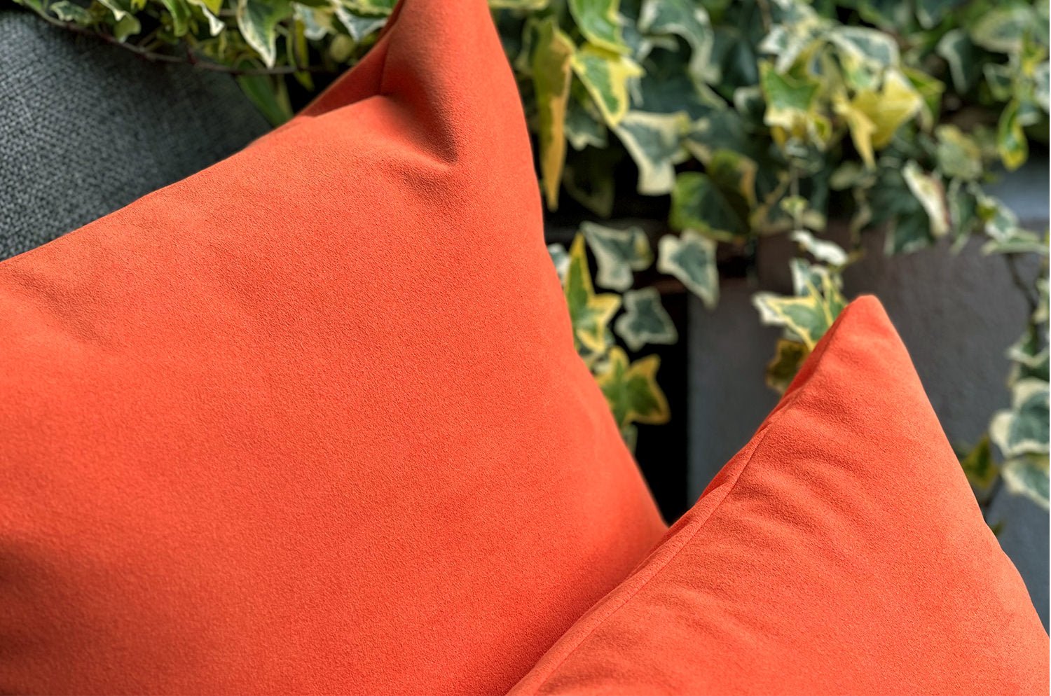 The Ultrasuede ウルトラスエード®︎HP クッション (オレンジ) 45×30cm 中材付 - HOUSE OF JAPAN Shop